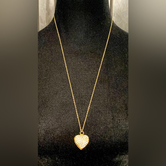 Vintage Gold Tone puffed heart pendant with rhinestones on Gold tone chain - Picture 2 of 10